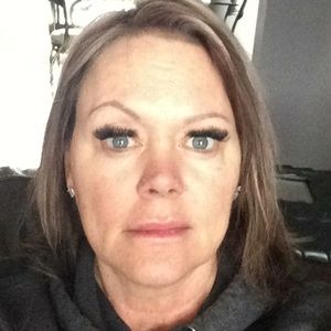 Meet your Posher, Marilynne j